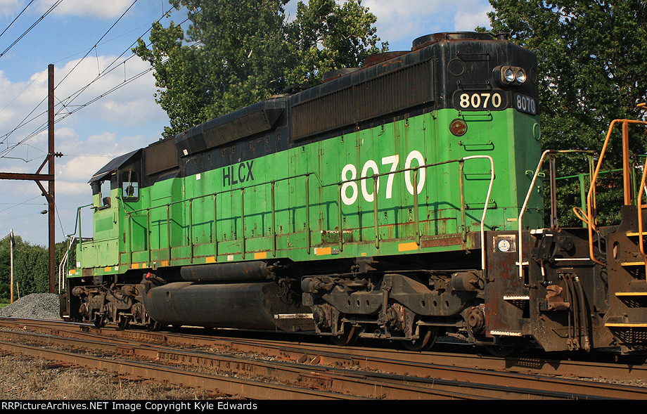 HLCX SD40-2 #8070 on Q418-24